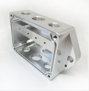 Προσαρμοσμένη CNC Drilling Tapping Die Cast Aluminal Profile Προφίλ